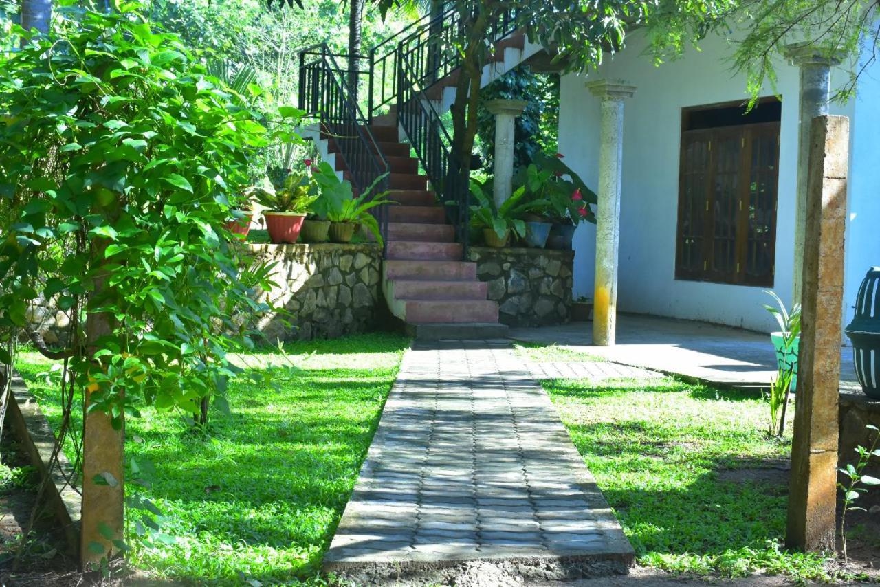 Hotel Wild Heaven Udawalawe Esterno foto