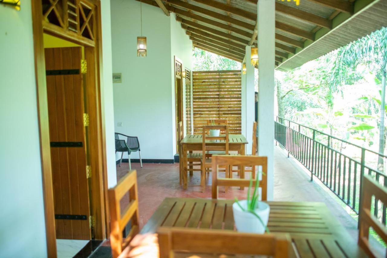 Hotel Wild Heaven Udawalawe Esterno foto