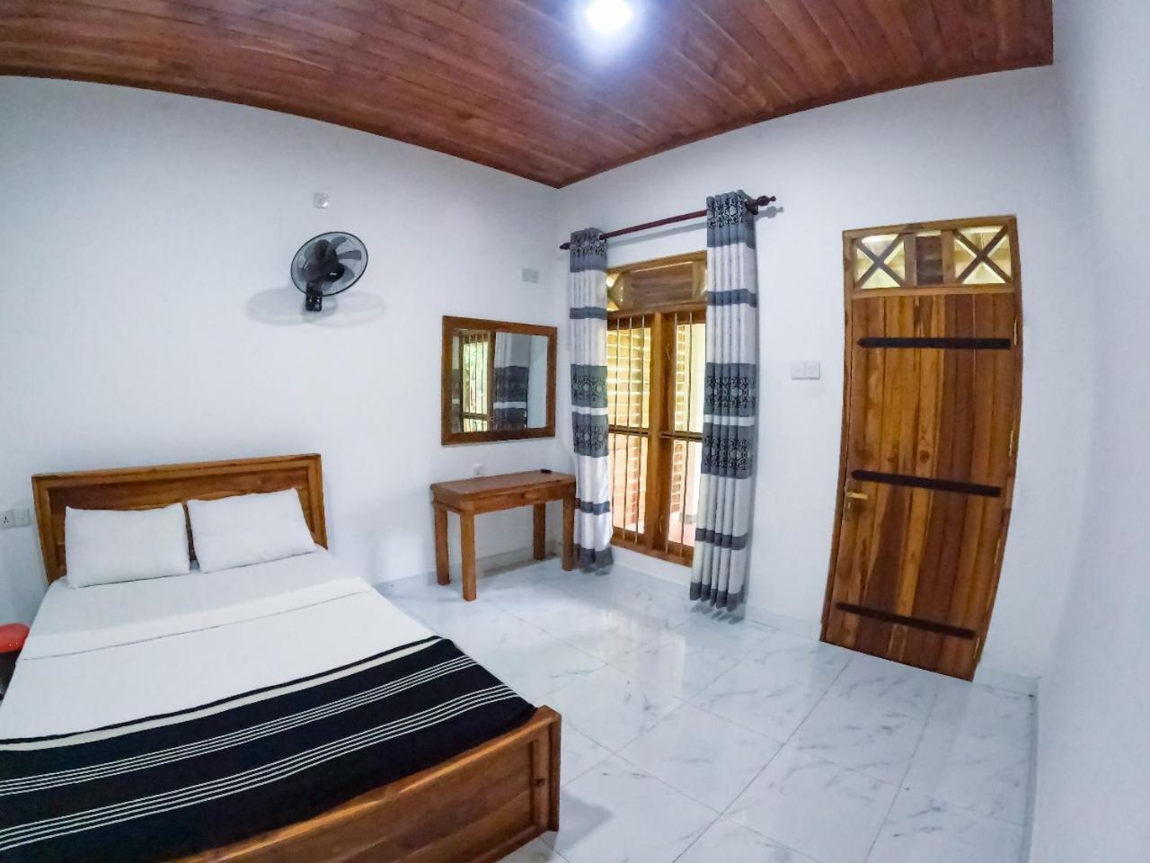 Hotel Wild Heaven Udawalawe Esterno foto