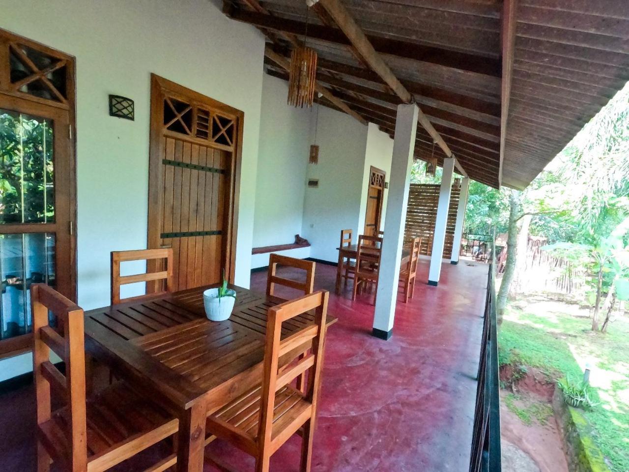 Hotel Wild Heaven Udawalawe Esterno foto