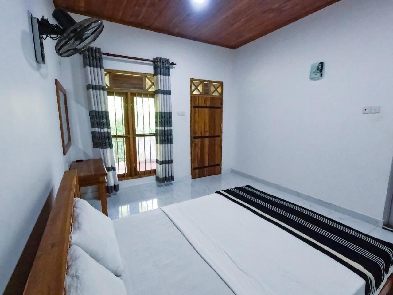 Hotel Wild Heaven Udawalawe Esterno foto