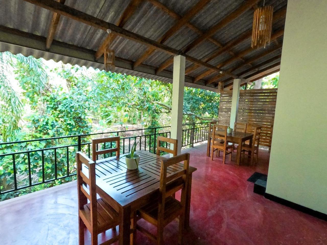 Hotel Wild Heaven Udawalawe Esterno foto
