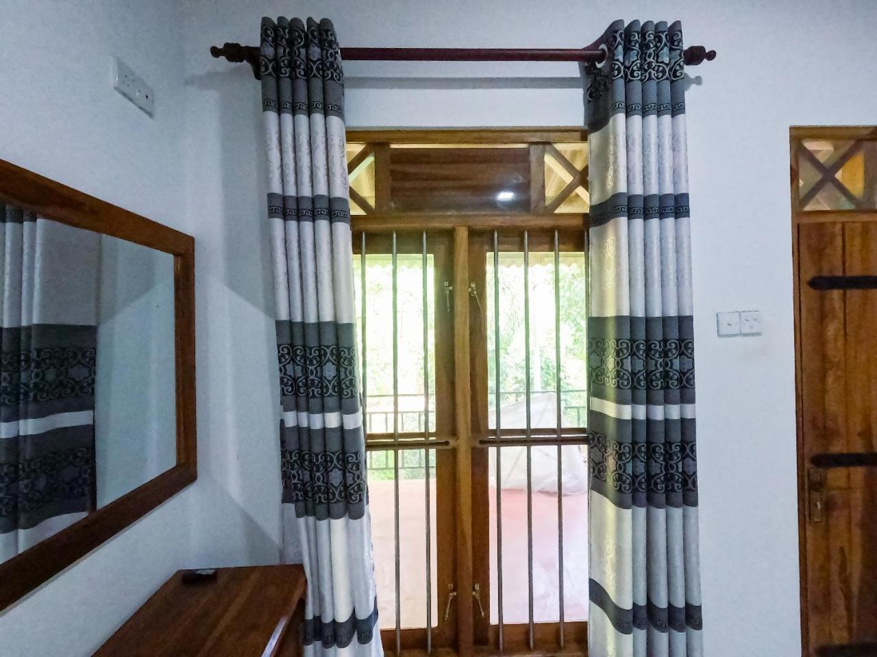 Hotel Wild Heaven Udawalawe Esterno foto