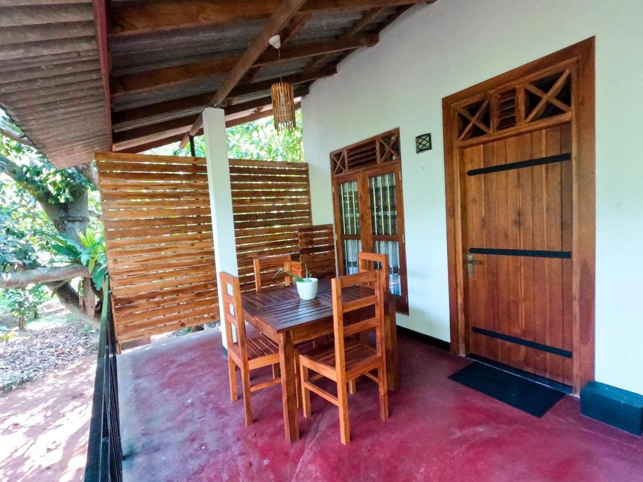 Hotel Wild Heaven Udawalawe Esterno foto